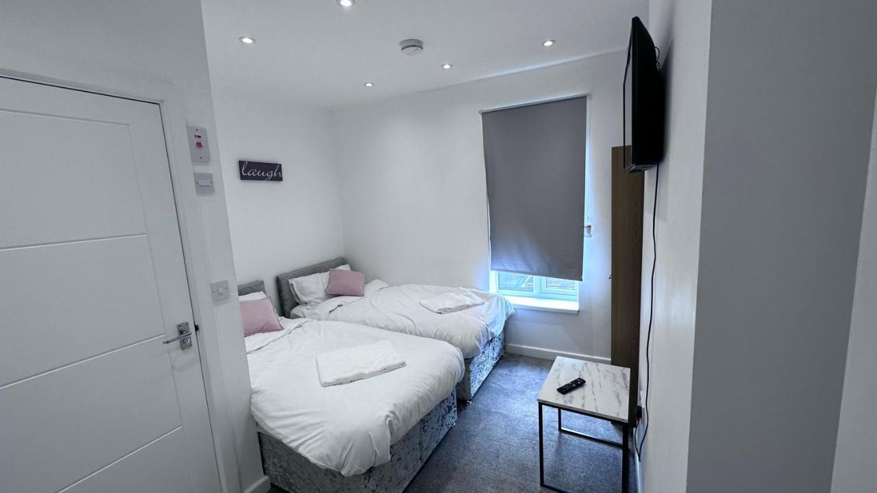 Comfy Diamond Ensuite Room Maidstone With Free Parking And Speedy Wifi Exterior photo